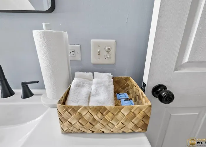 Spacious In Awesome With Wifi, Ac Apartamento *